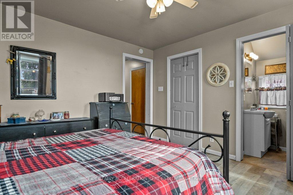Photo 16 of 250 Perry Road, Greater Napanee ON