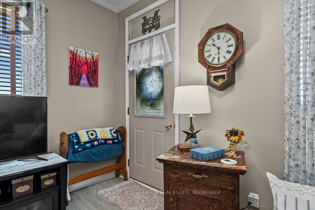 Photo 31 of 250 Perry Road, Greater Napanee ON