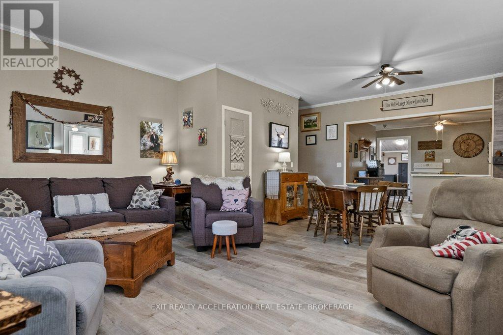 Photo 29 of 250 Perry Road, Greater Napanee ON