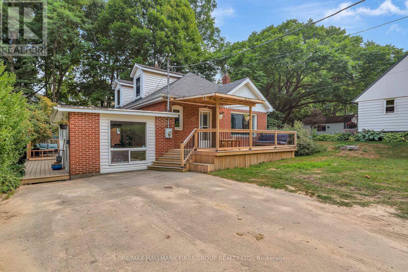 Photo 31 of 67 Strachan Street, Port Hope ON