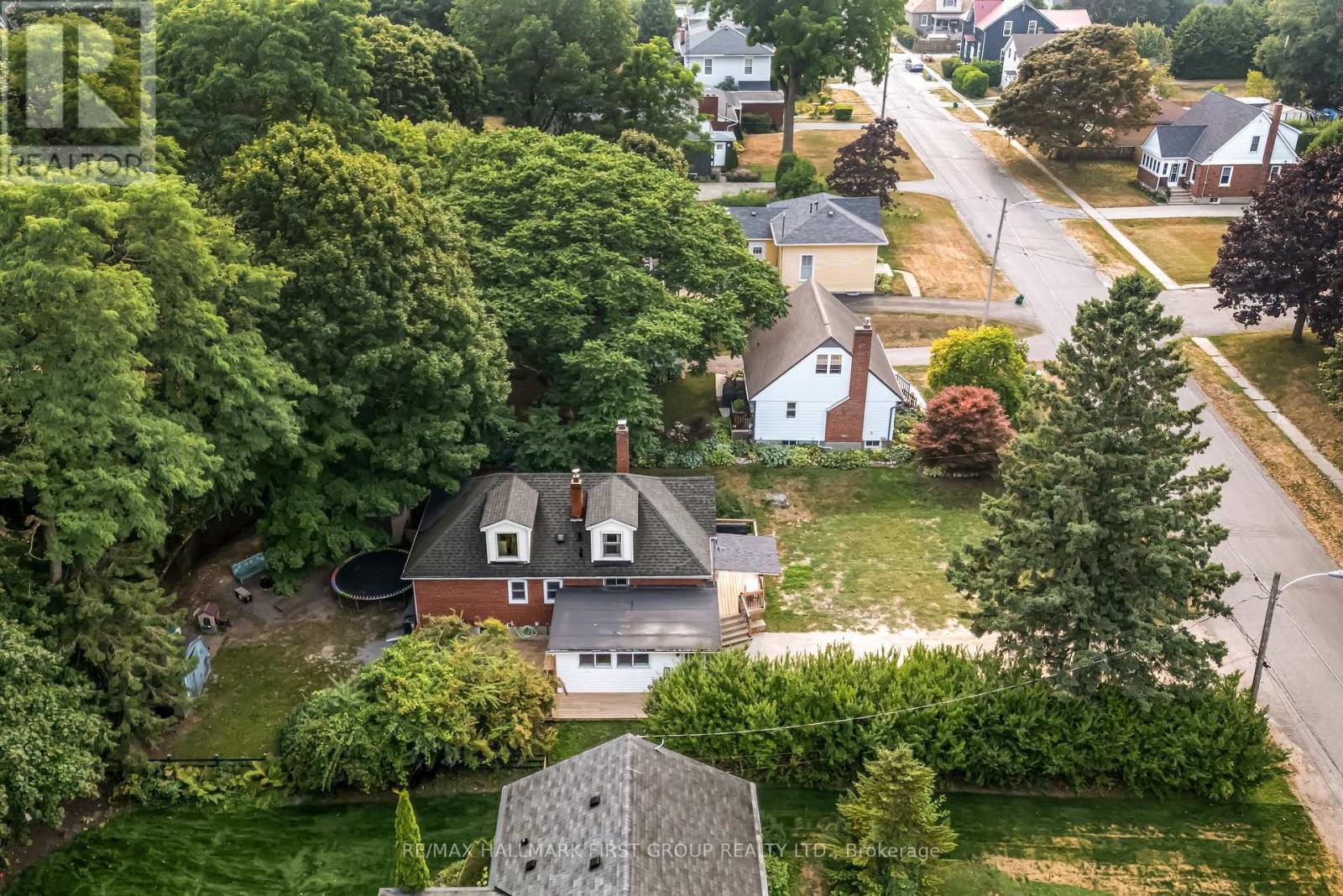 Photo 39 of 67 Strachan Street, Port Hope ON