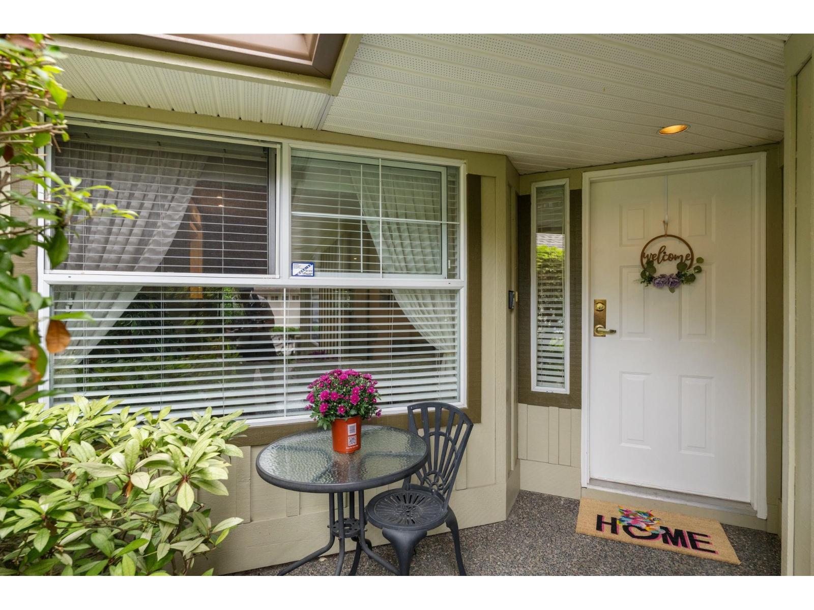 Photo 3 of 7 15860 82 Avenue, Surrey BC