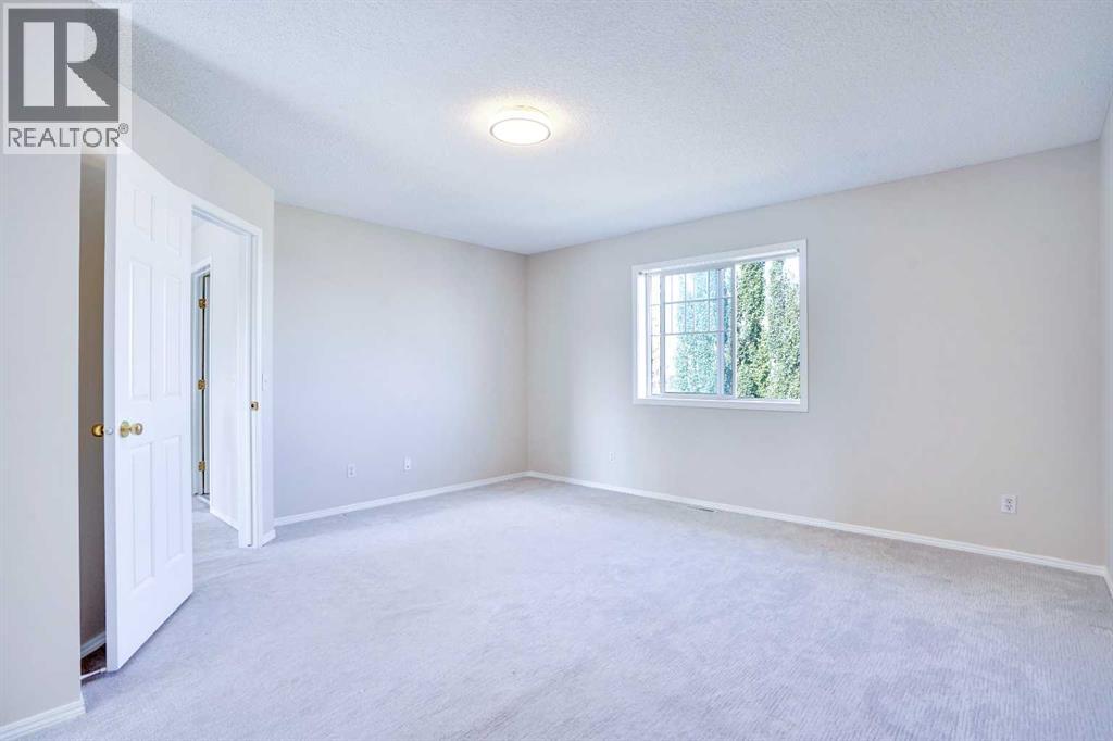 Photo 25 of 21 Panorama Hills Way Nw, Calgary AB