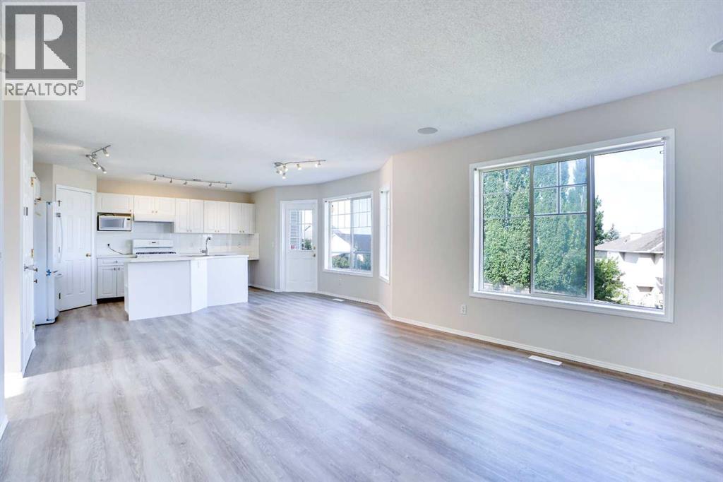 Photo 4 of 21 Panorama Hills Way Nw, Calgary AB