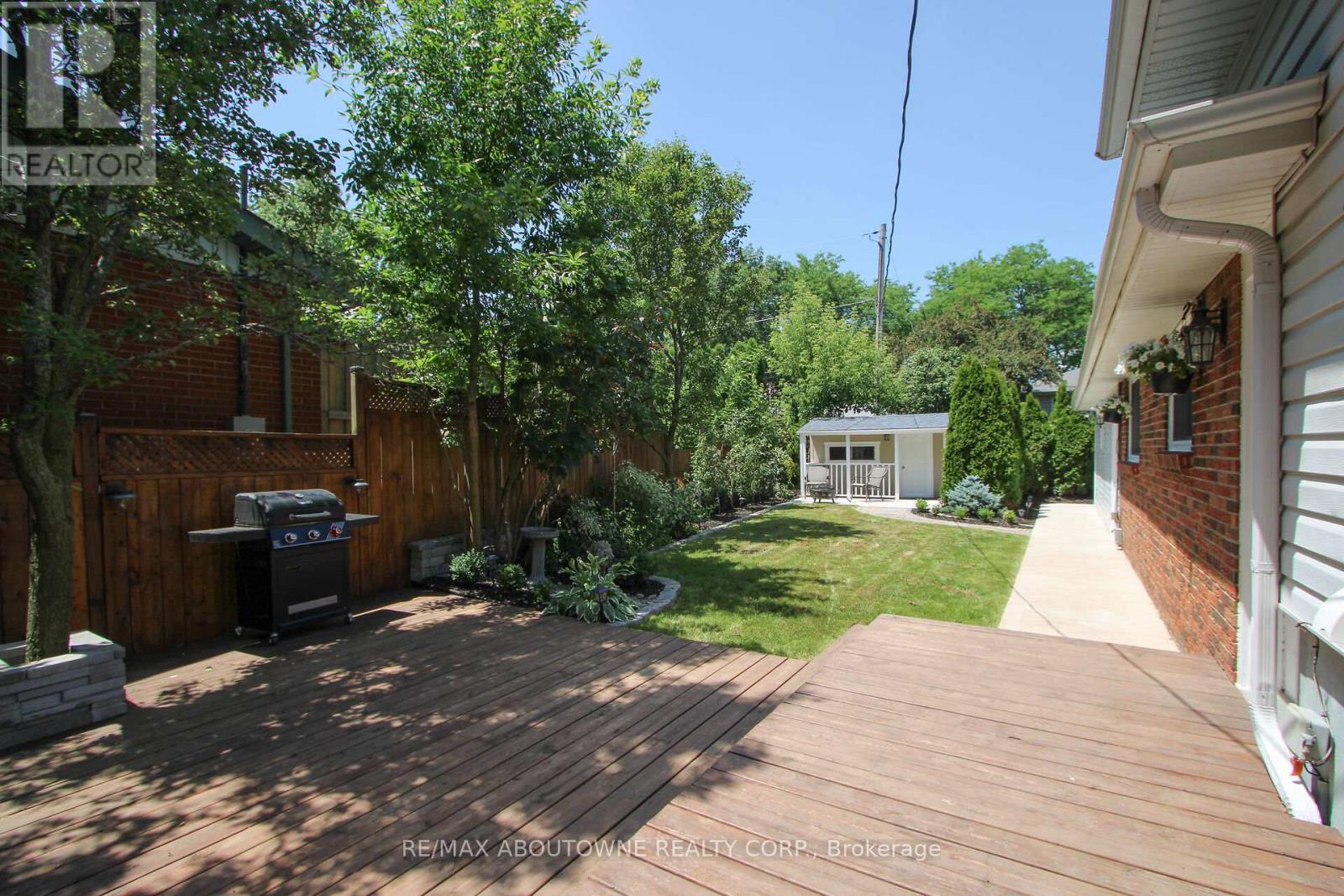 Photo 19 of 626 Cape Avenue, Burlington ON