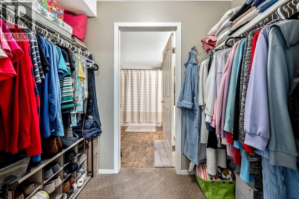 Single Family House for Sale in   Millrise Point SE Millrise Calgary 