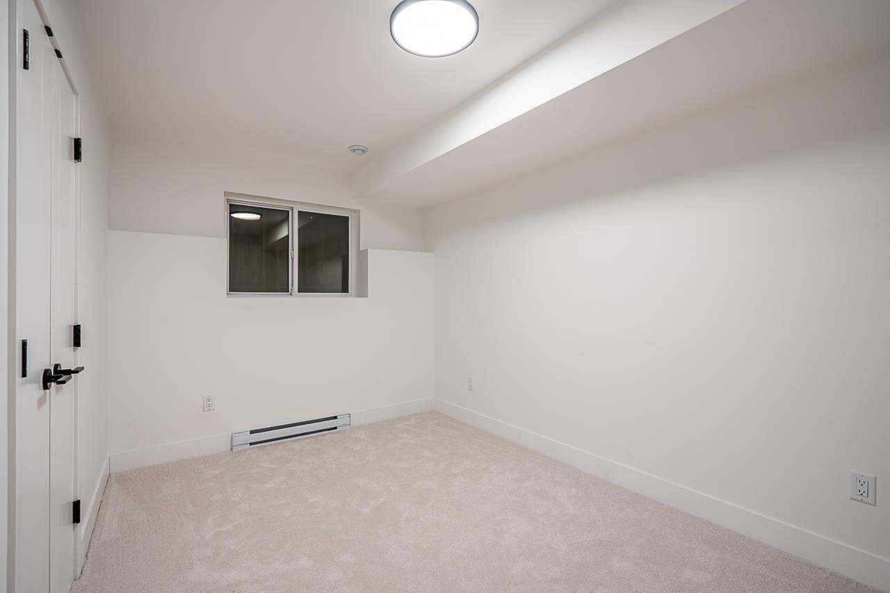 Photo 10 of 855 Lee Street, White Rock BC