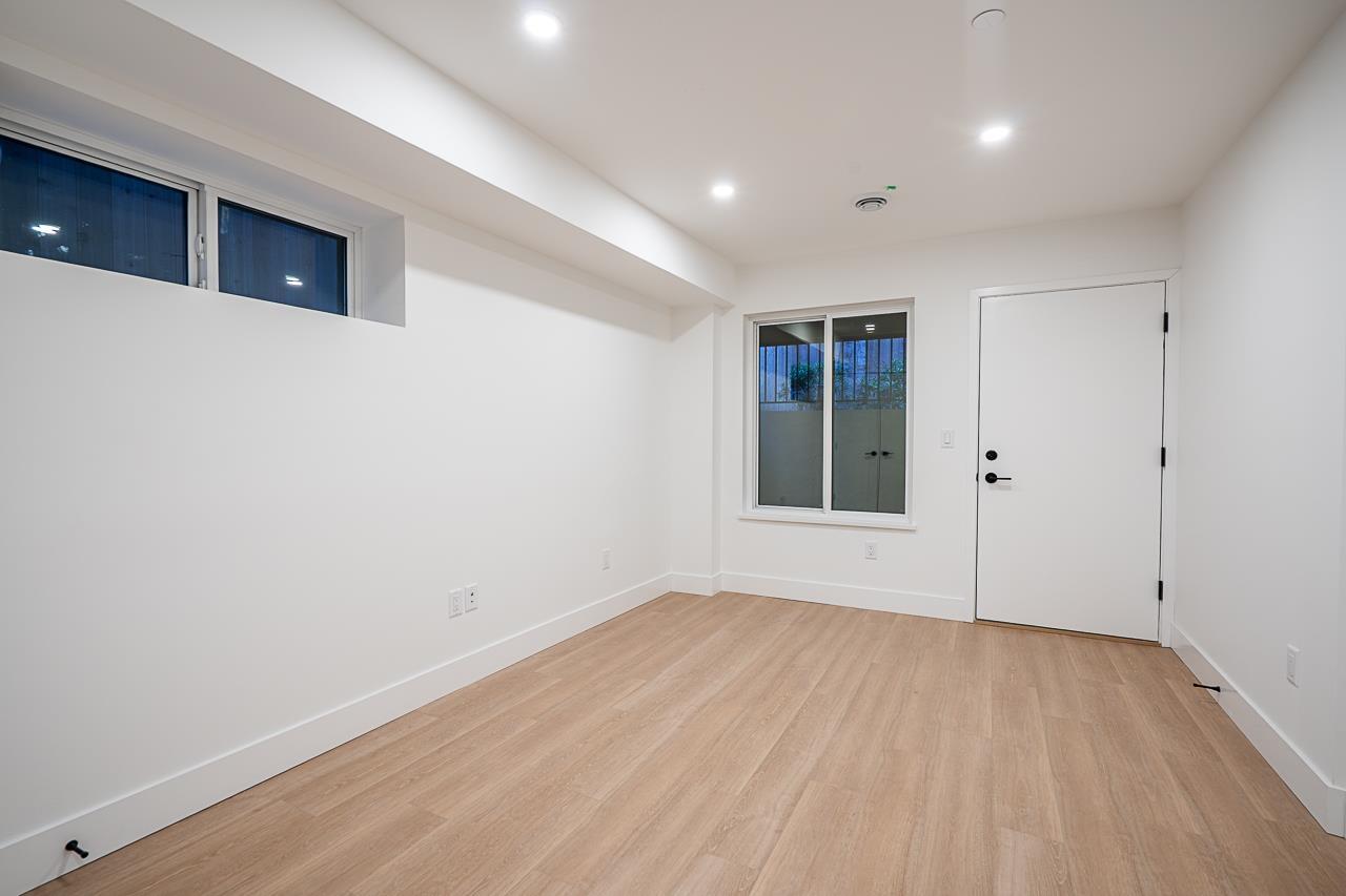 Photo 17 of 855 Lee Street, White Rock BC