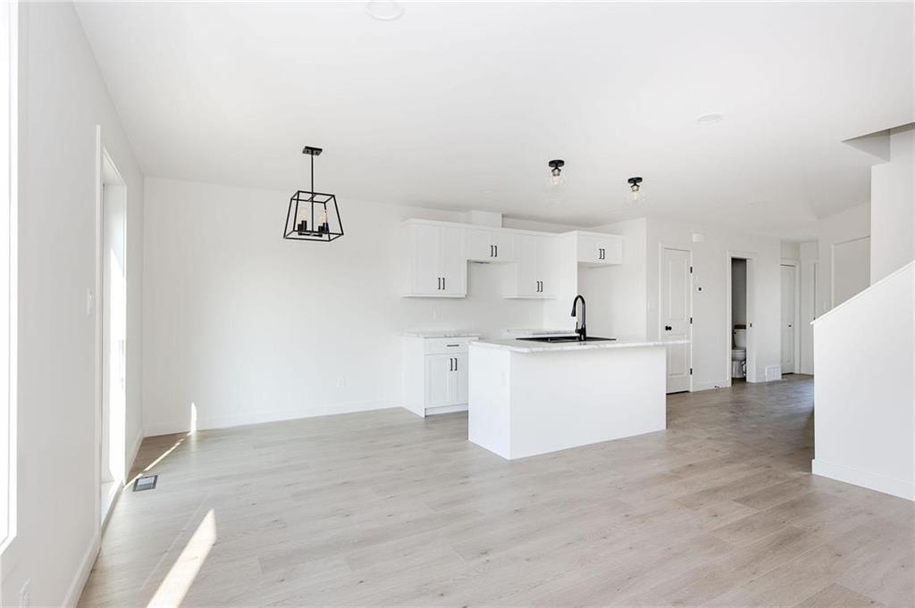 Photo 2 of 65 Kootenay Way, Steinbach MB