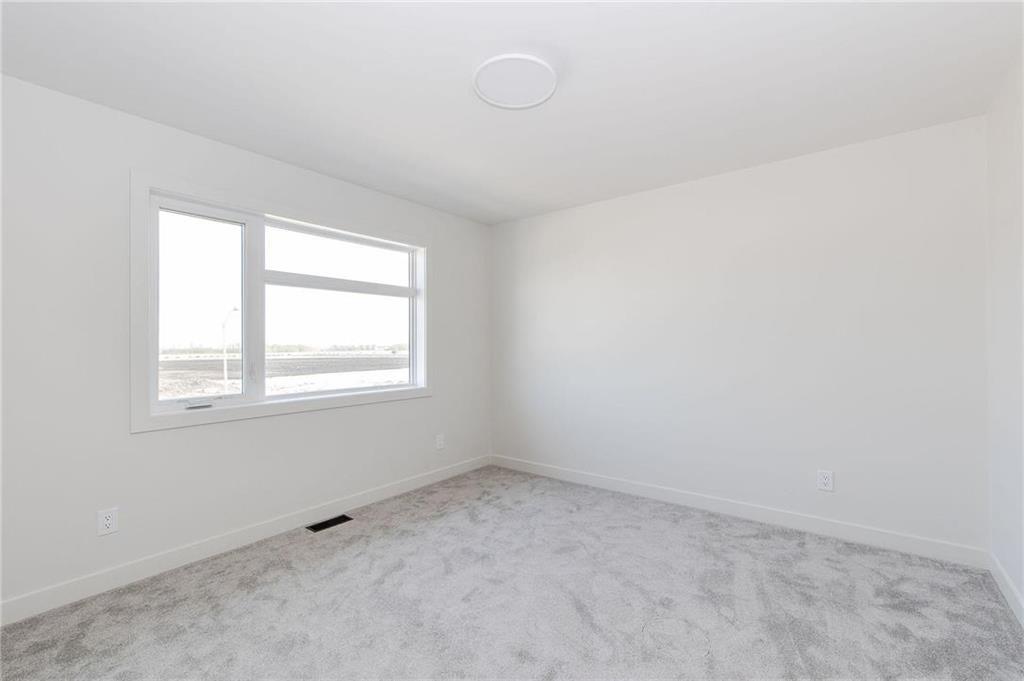 Photo 25 of 65 Kootenay Way, Steinbach MB