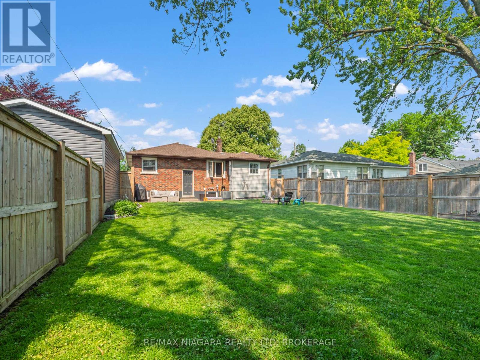 Photo 5 of 263 North Street, Fort Erie ON