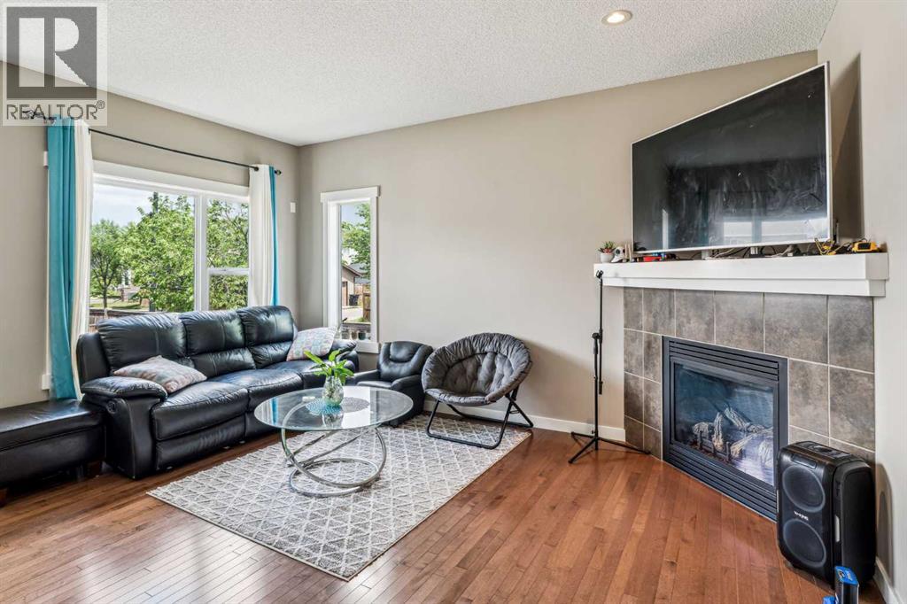 Single Family House for Sale in  Elgin Meadows Manor SE McKenzie Towne Calgary 