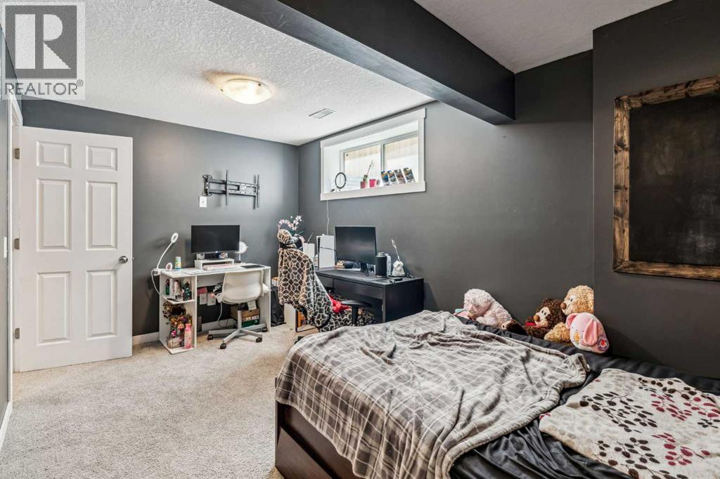 Single Family House for Sale in  Elgin Meadows Manor SE McKenzie Towne Calgary 