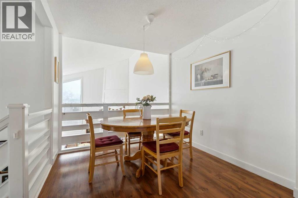 Single Family House 4 Level for Sale in  Fonda Way SE Forest Heights Calgary 