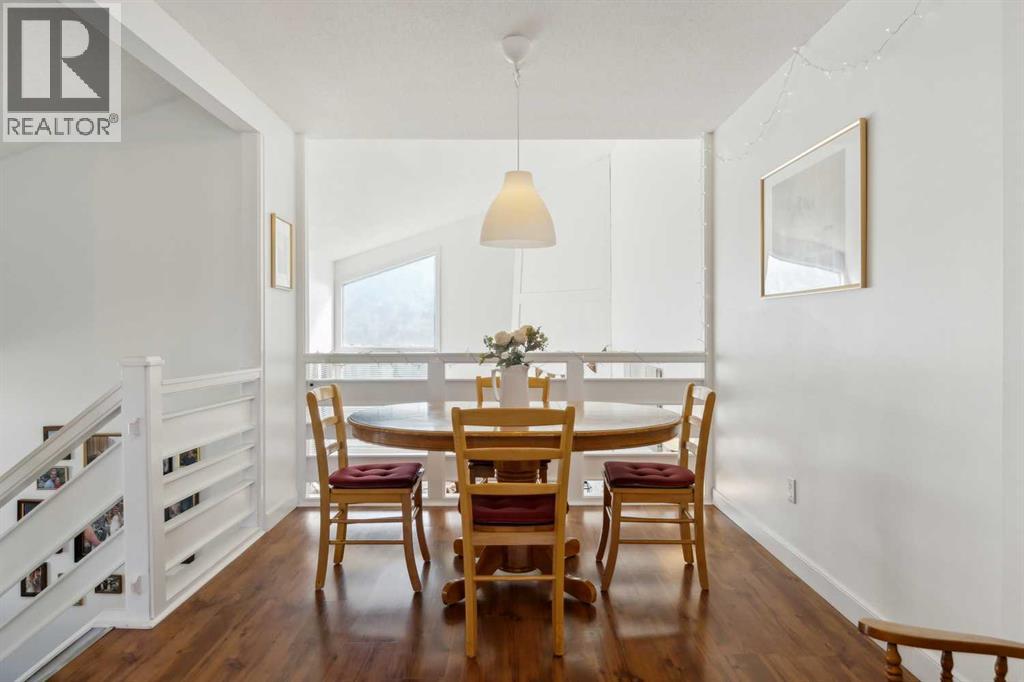 Single Family House 4 Level for Sale in  Fonda Way SE Forest Heights Calgary 