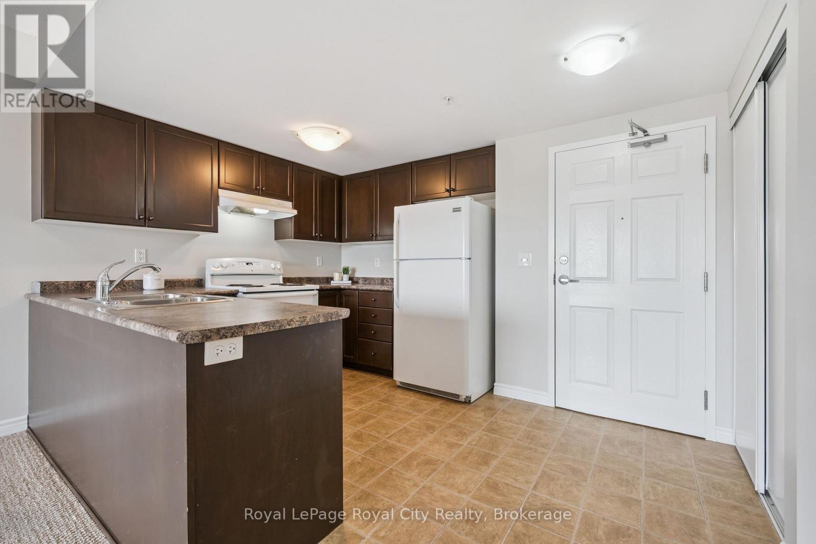 Photo 6 of 313 60 Lynnmore Street, Guelph ON