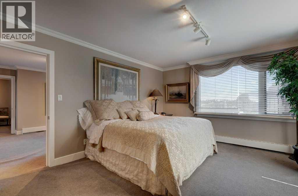 Single Family House for Sale in D  Eau Claire Avenue SW Eau Claire Calgary 