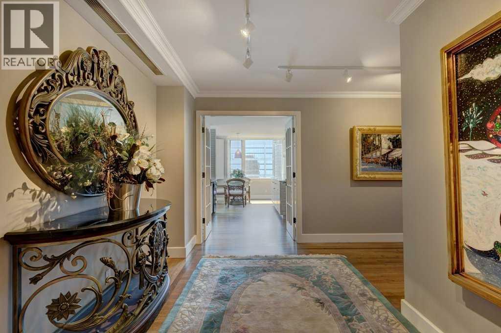Single Family House for Sale in D  Eau Claire Avenue SW Eau Claire Calgary 