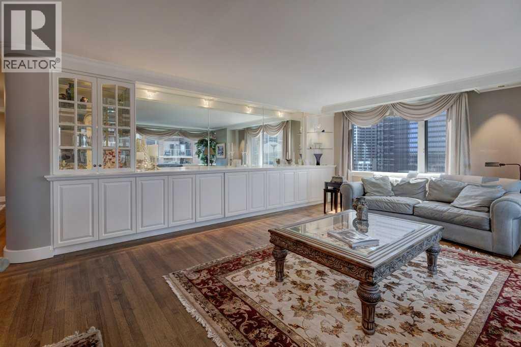 Single Family House for Sale in D  Eau Claire Avenue SW Eau Claire Calgary 
