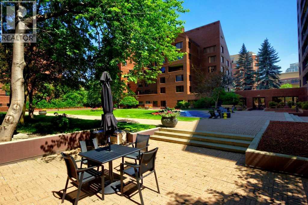 Single Family House for Sale in D  Eau Claire Avenue SW Eau Claire Calgary 