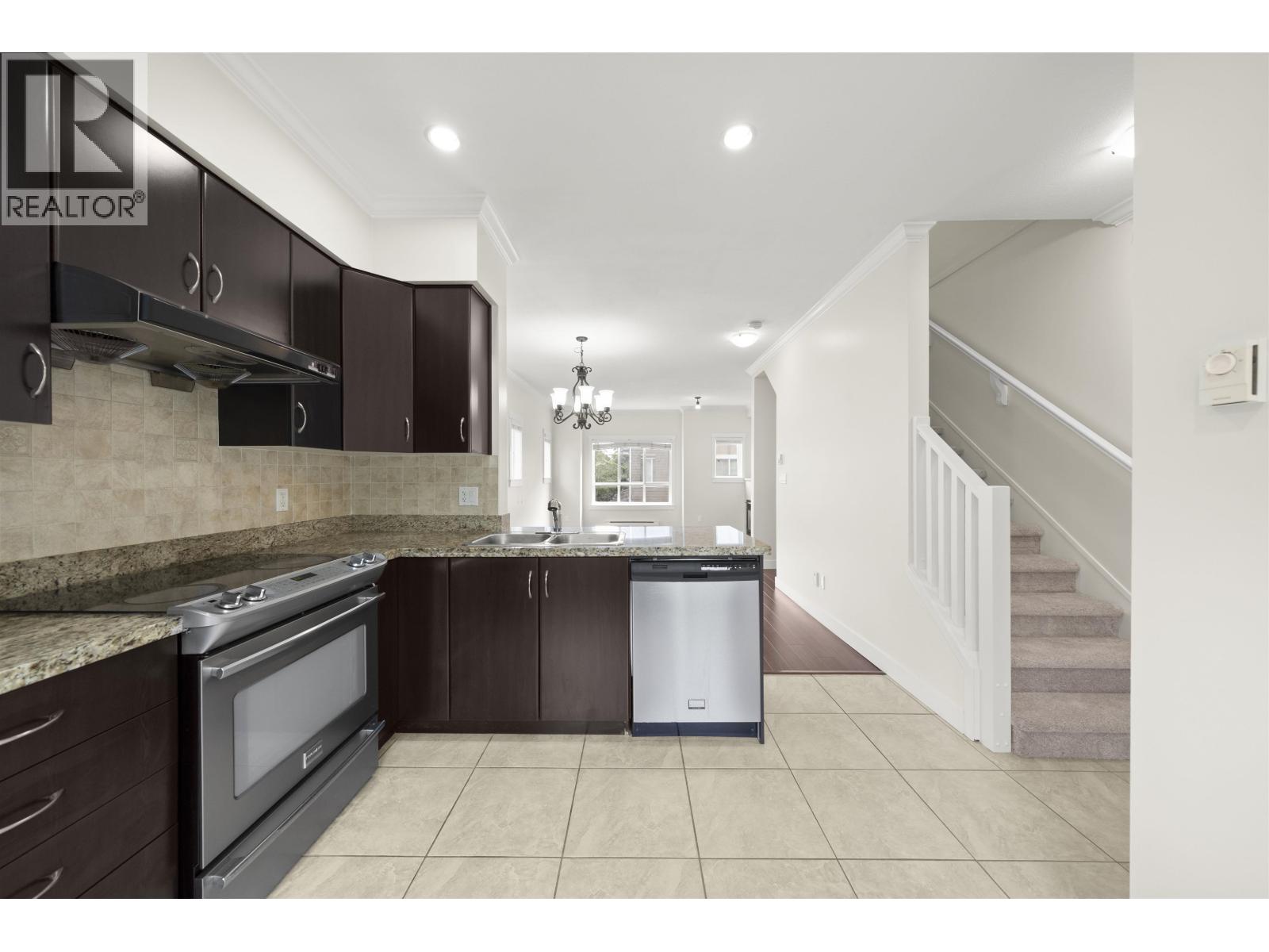 Photo 14 of 11 7373 Turnill Street, Richmond BC