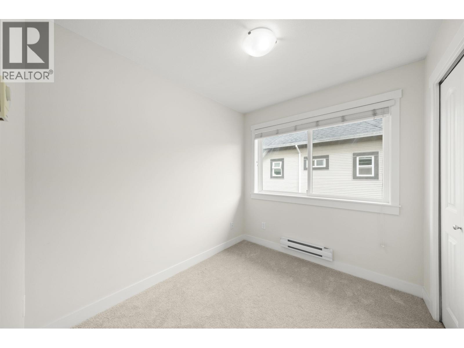 Photo 7 of 11 7373 Turnill Street, Richmond BC