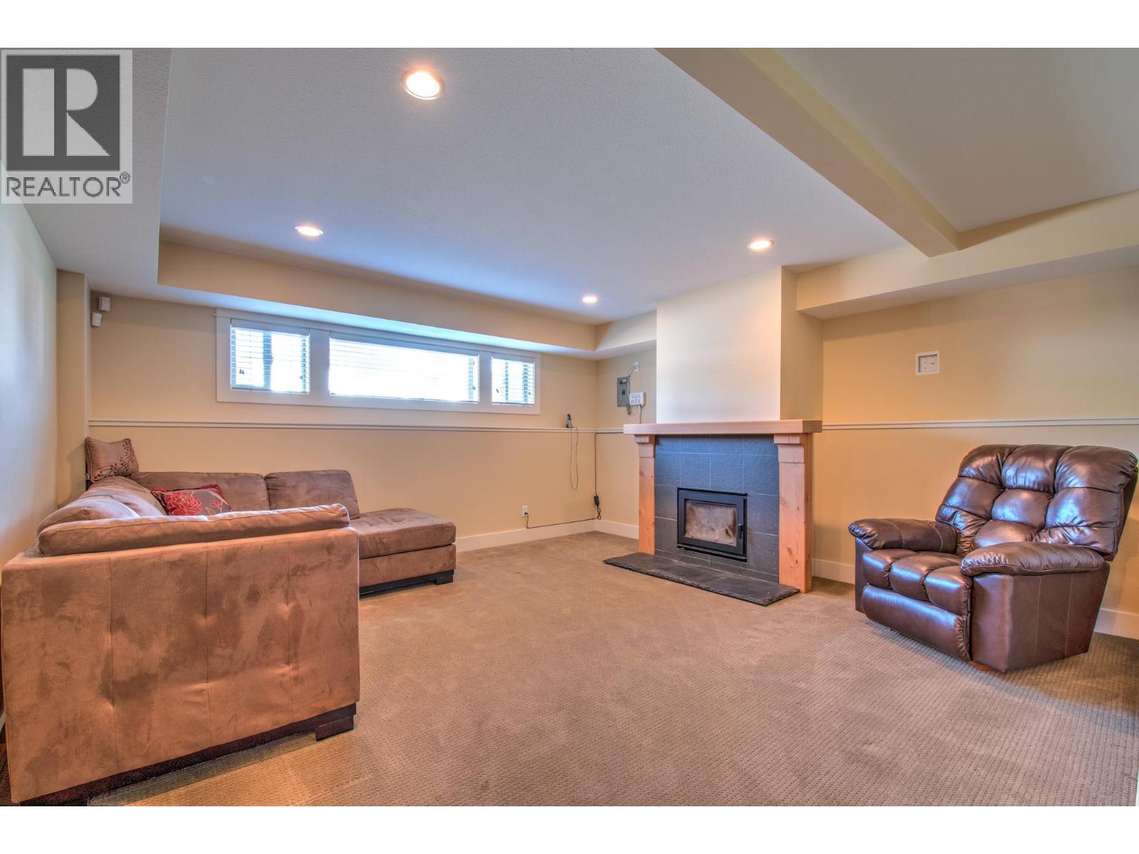 Photo 8 of 5409 Willow Drive, Vernon BC