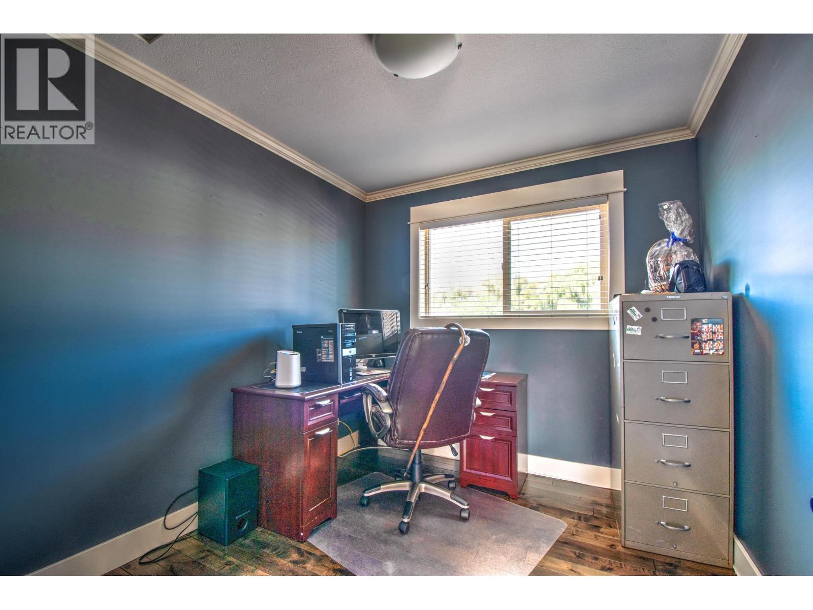 Photo 6 of 5409 Willow Drive, Vernon BC