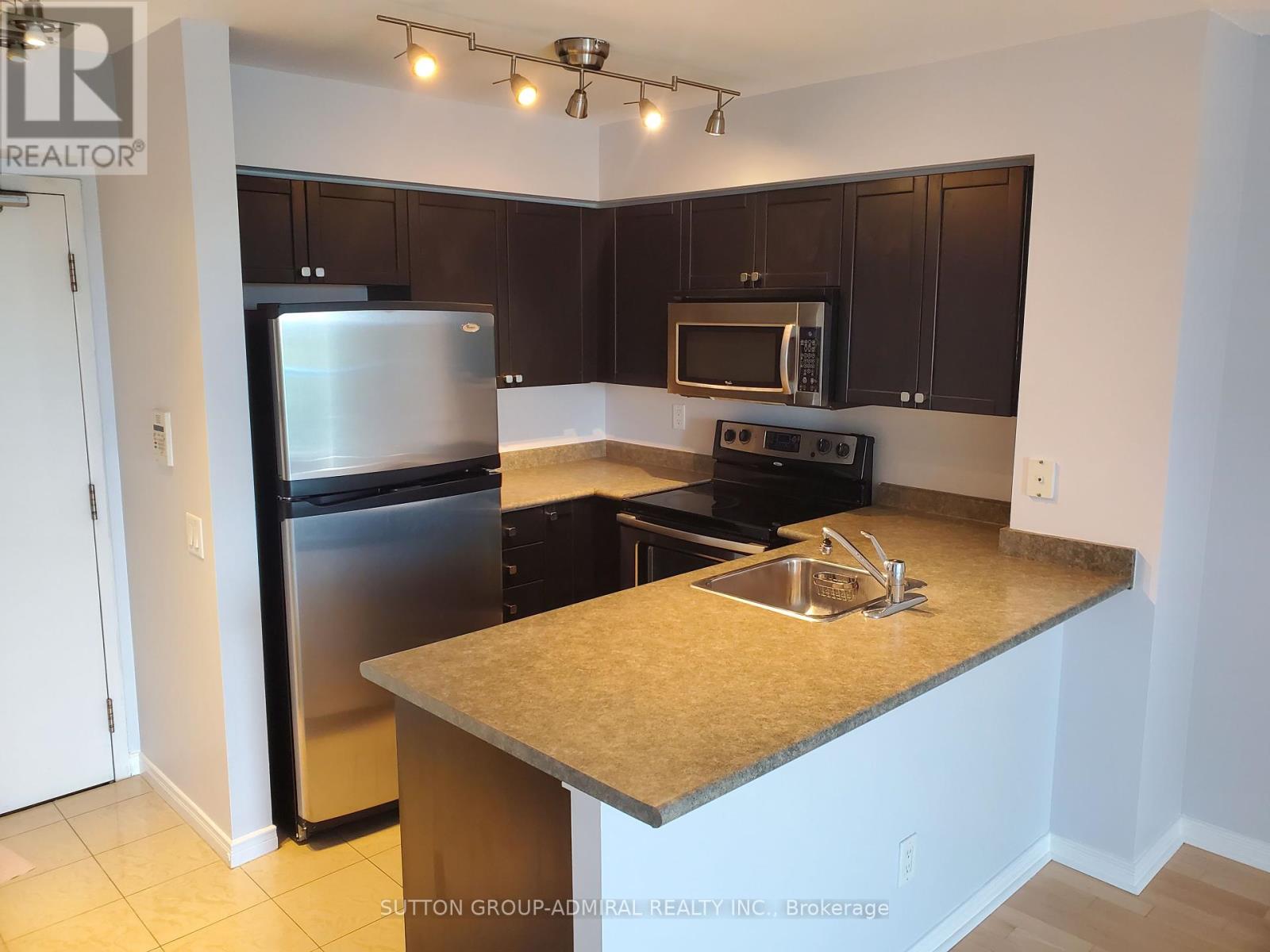 Photo 7 of 1006 28 Harrison Garden Boulevard, Toronto ON