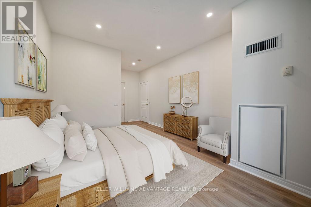 Photo 23 of 111 9 Boardwalk Drive, Toronto ON
