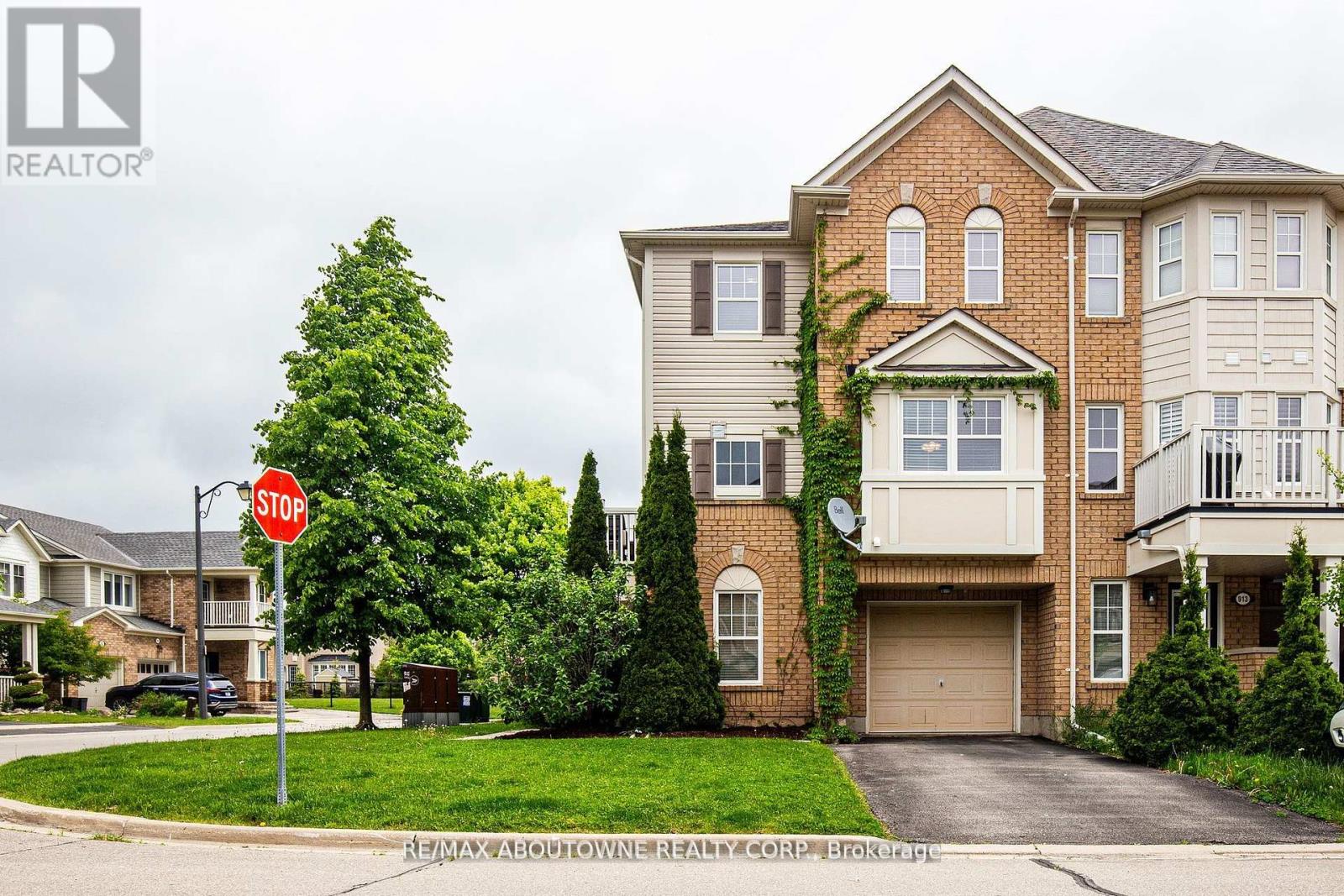 Photo 20 of 911 Deverell Place, Milton ON