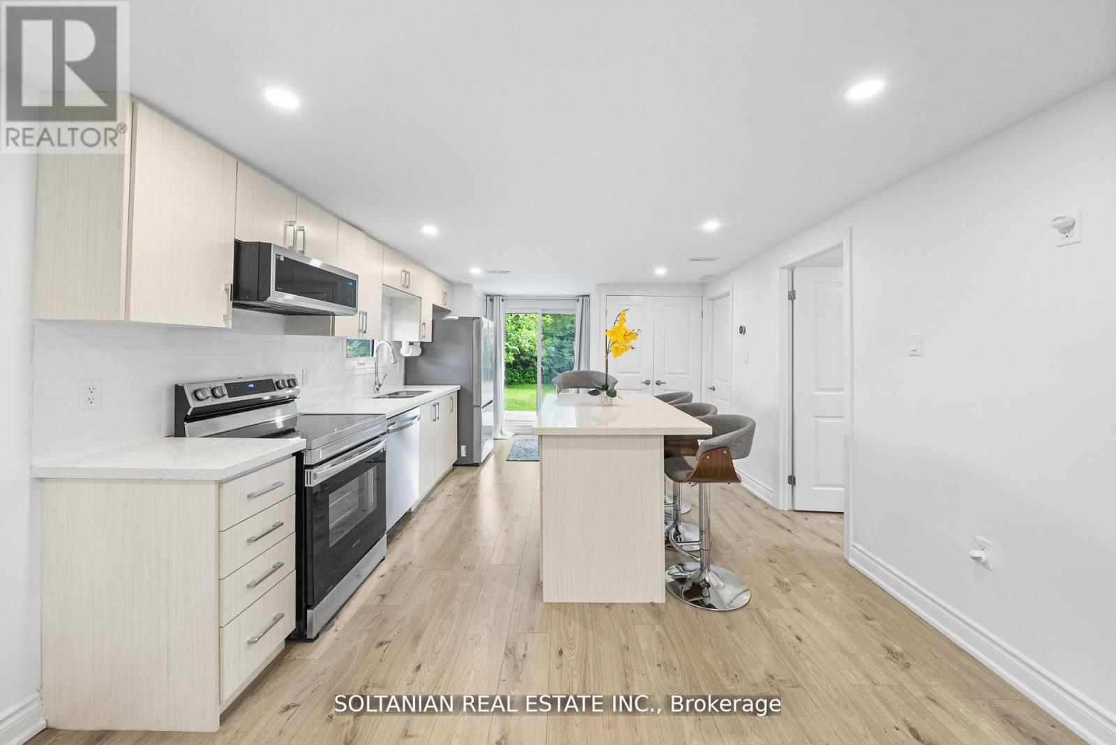 Photo 10 of 335 Miami Drive, Georgina ON