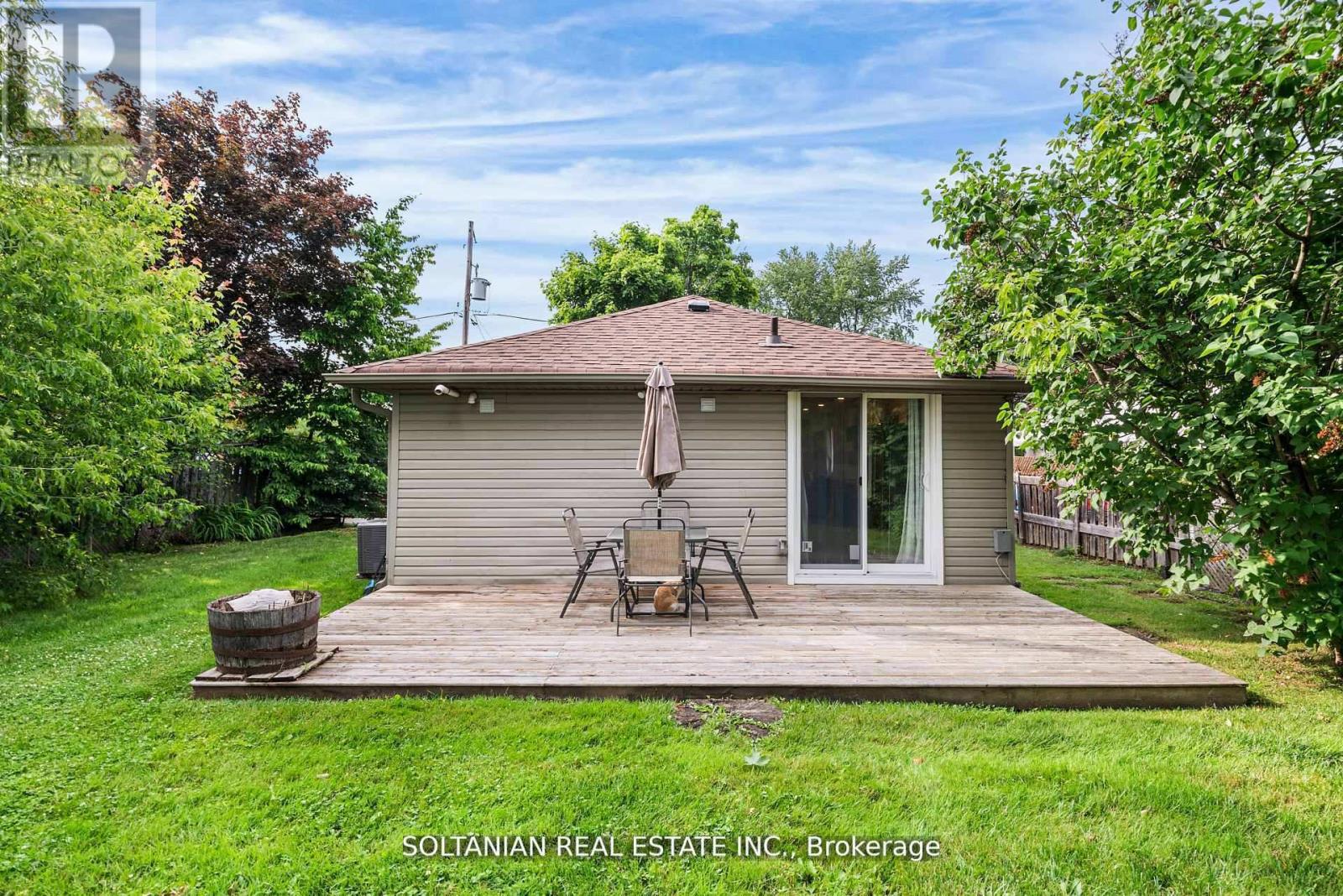 Photo 23 of 335 Miami Drive, Georgina ON