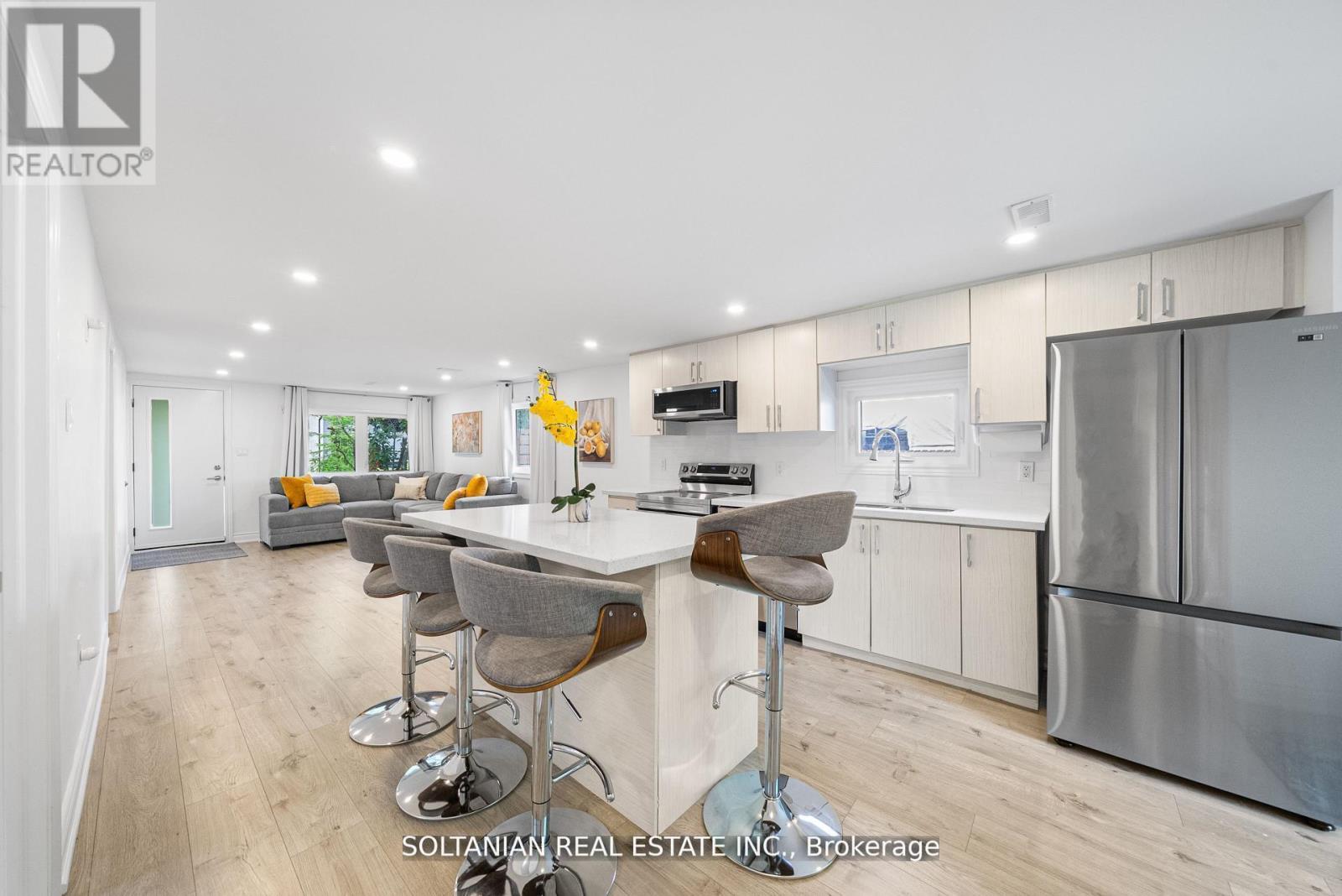 Photo 9 of 335 Miami Drive, Georgina ON