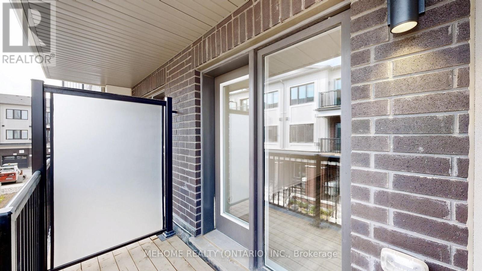 Photo 29 of 208 Matawin Lane, Richmond Hill ON