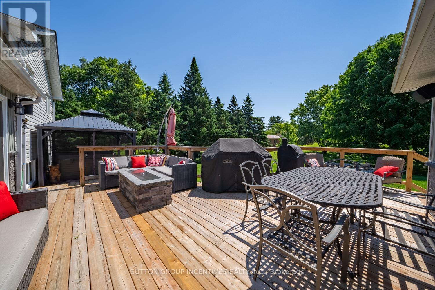 Photo 21 of 1277 Sunnidale Road, Springwater ON