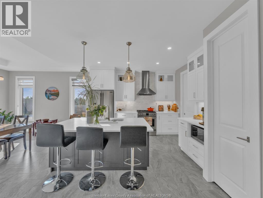 Photo 28 of 2 Olive Drive, Leamington ON