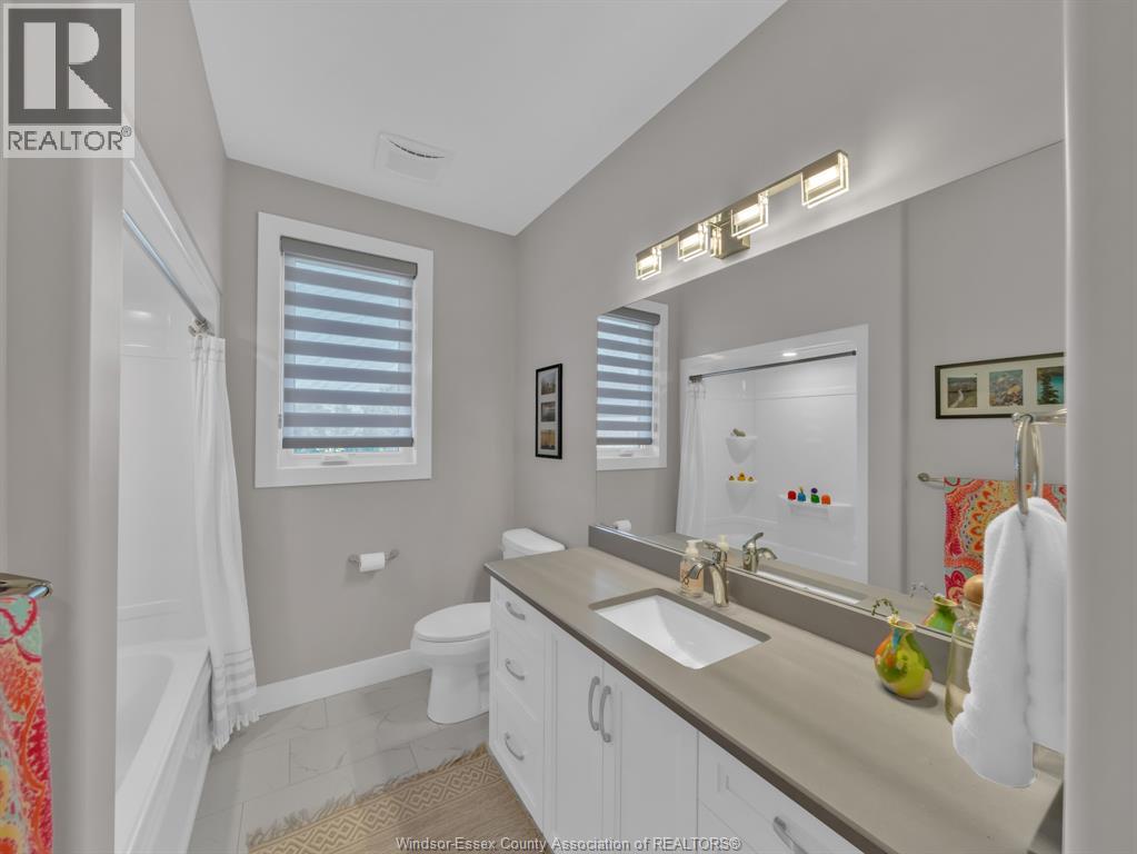 Photo 39 of 2 Olive Drive, Leamington ON