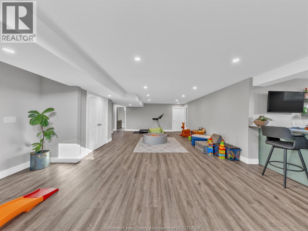 Photo 22 of 2 Olive Drive, Leamington ON
