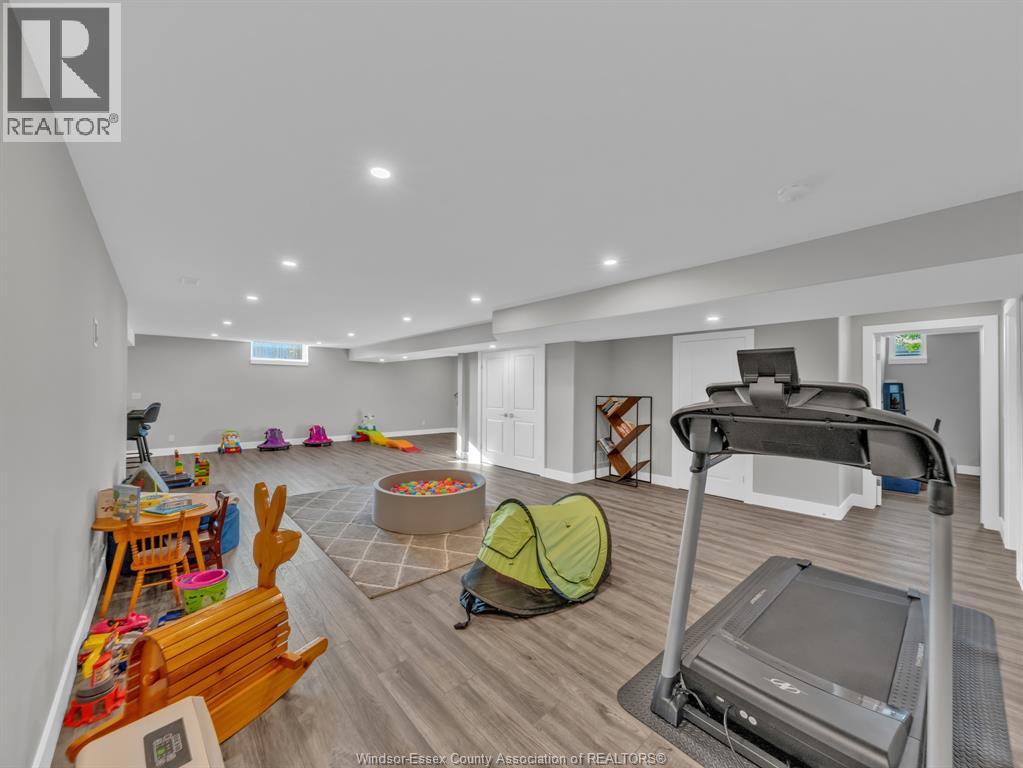 Photo 44 of 2 Olive Drive, Leamington ON