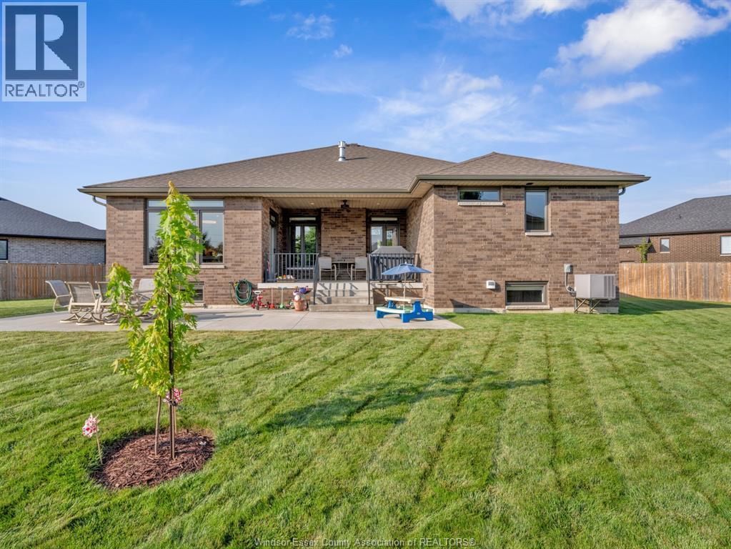 Photo 27 of 2 Olive Drive, Leamington ON