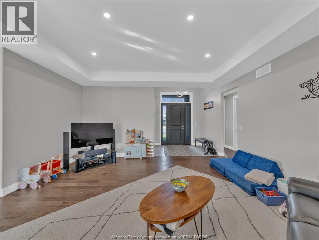 Photo 4 of 2 Olive Drive, Leamington ON