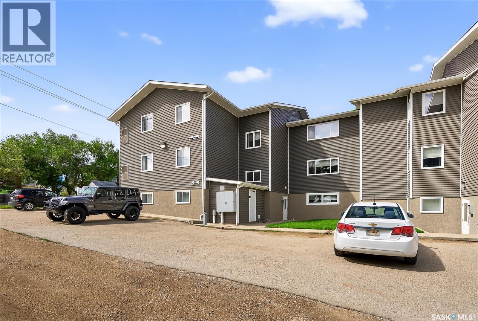 Photo 37 of 2 221 Main Street S, Moose Jaw SK