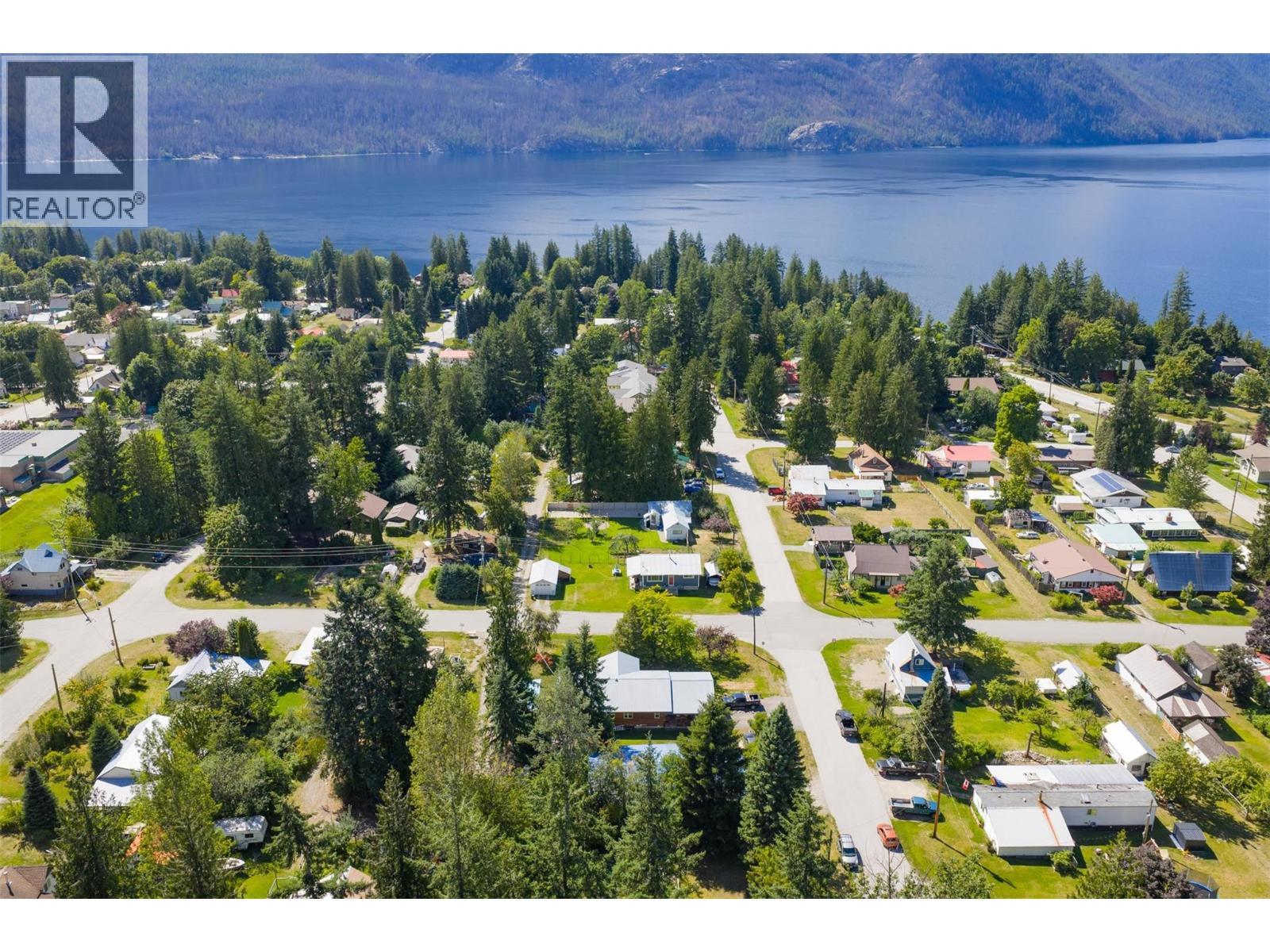 Photo 40 of 711 9th Avenue, New Denver BC