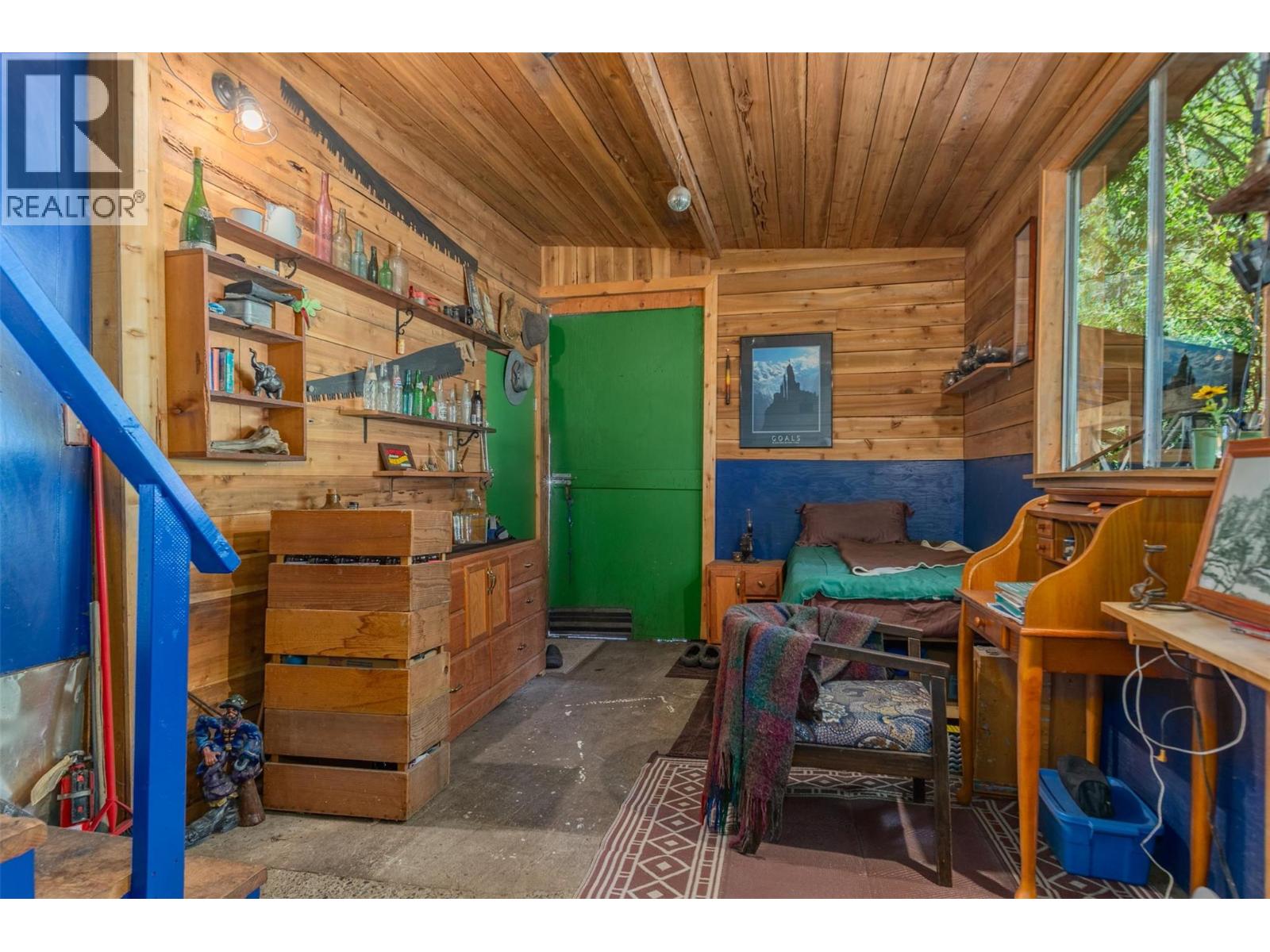 Photo 37 of 711 9th Avenue, New Denver BC