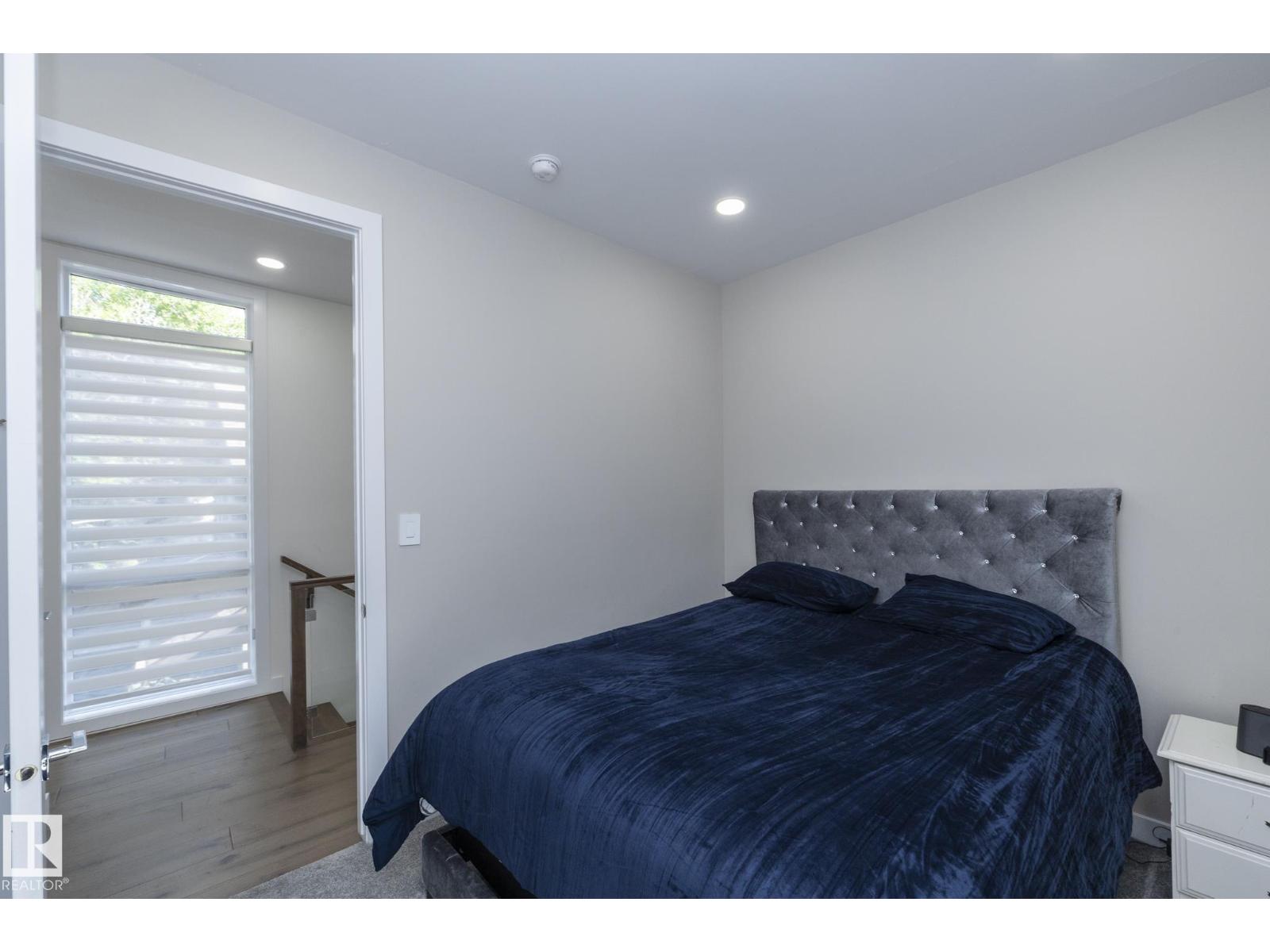 Photo 22 of 9232 117 St Nw Nw, Edmonton AB