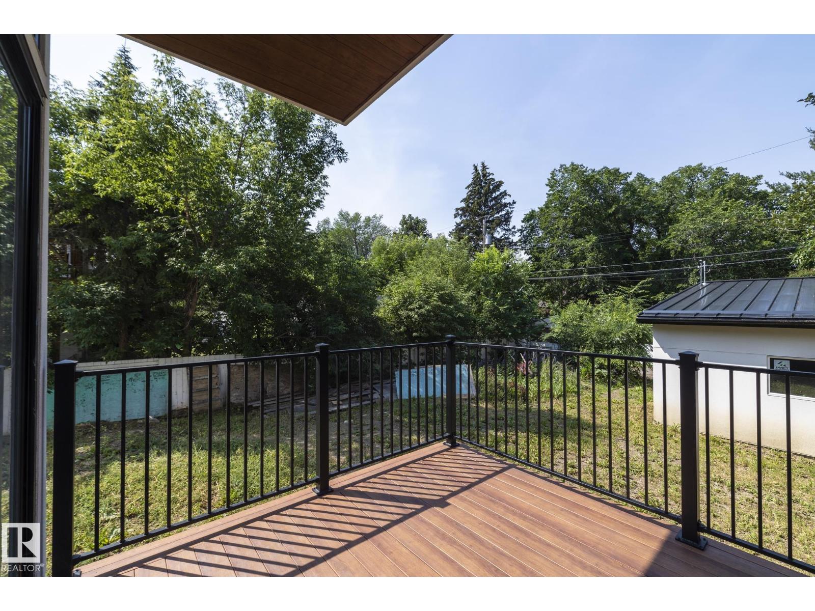Photo 18 of 9232 117 St Nw Nw, Edmonton AB