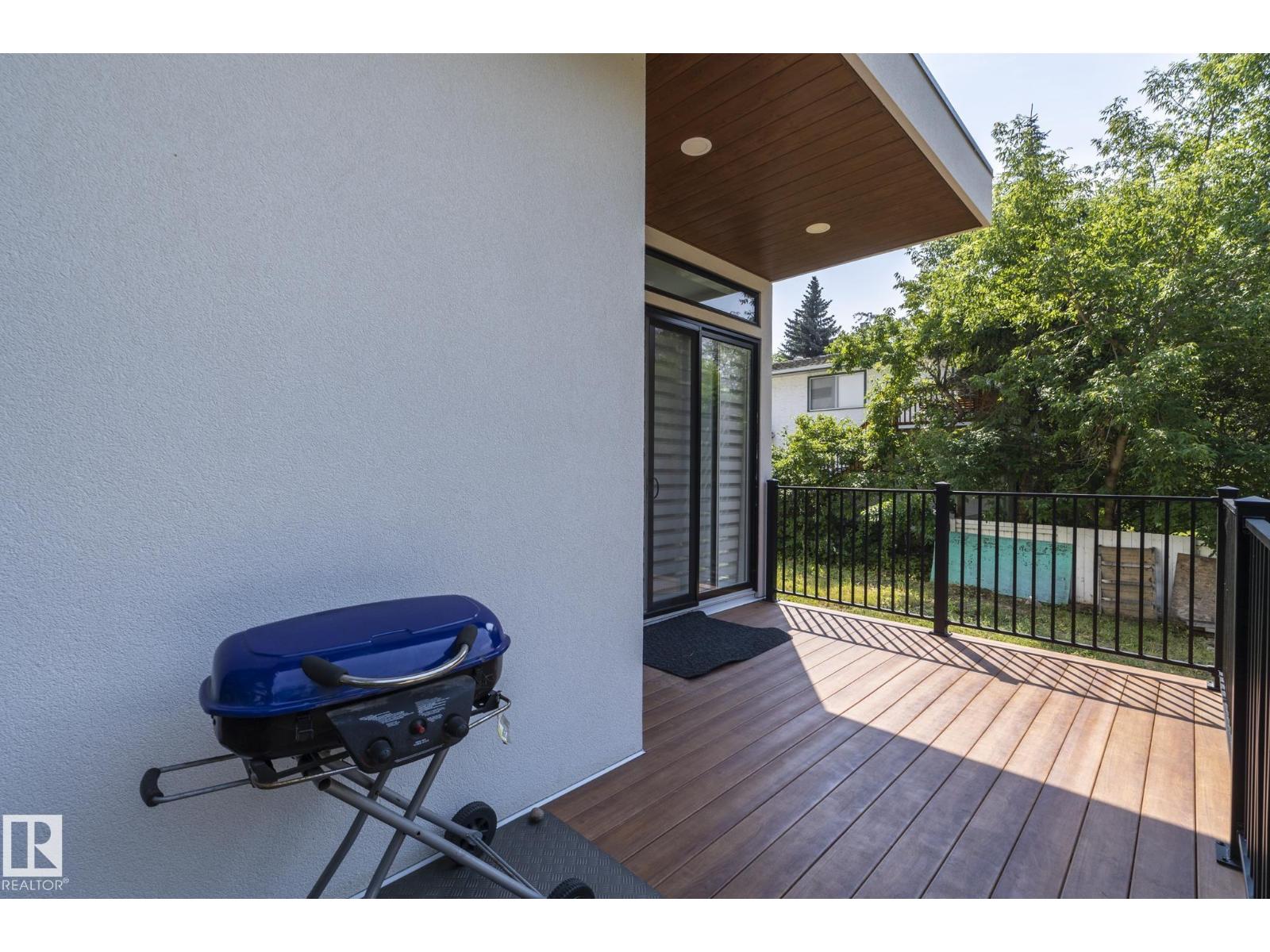 Photo 19 of 9232 117 St Nw Nw, Edmonton AB