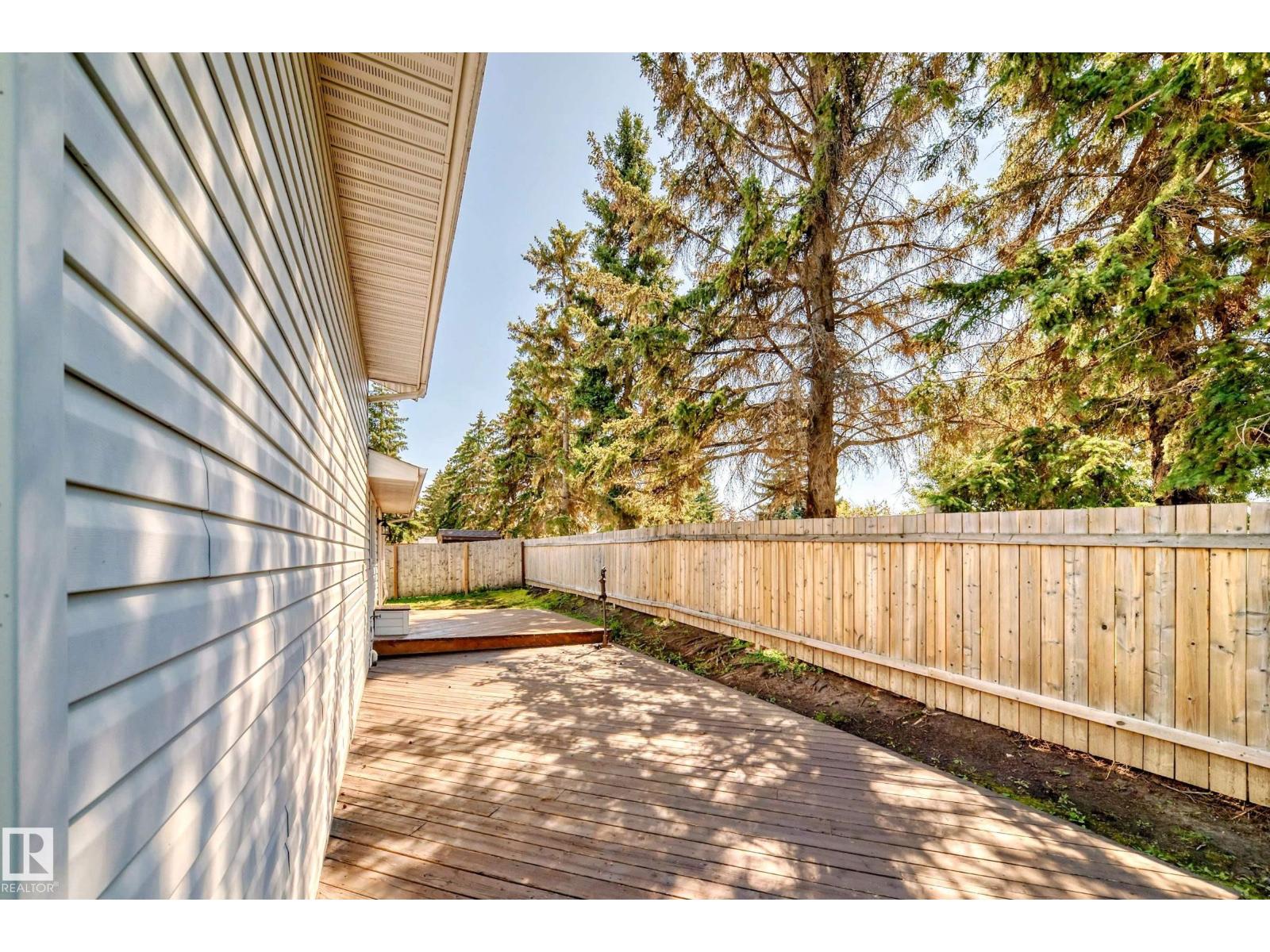 Photo 12 of 9 Wellington Cr, Spruce Grove AB