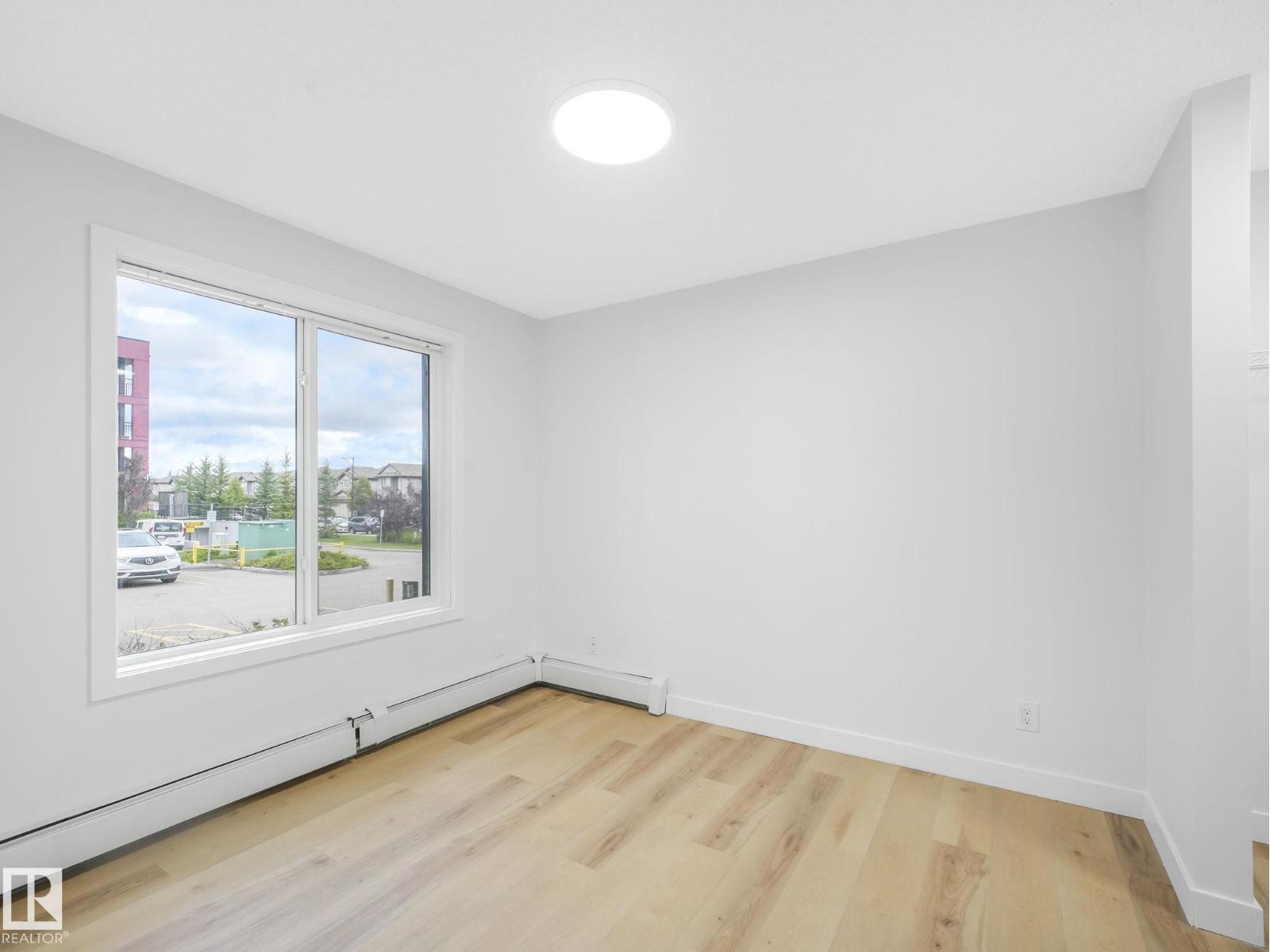Photo 43 of 121 5515 7 Av Sw, Edmonton AB